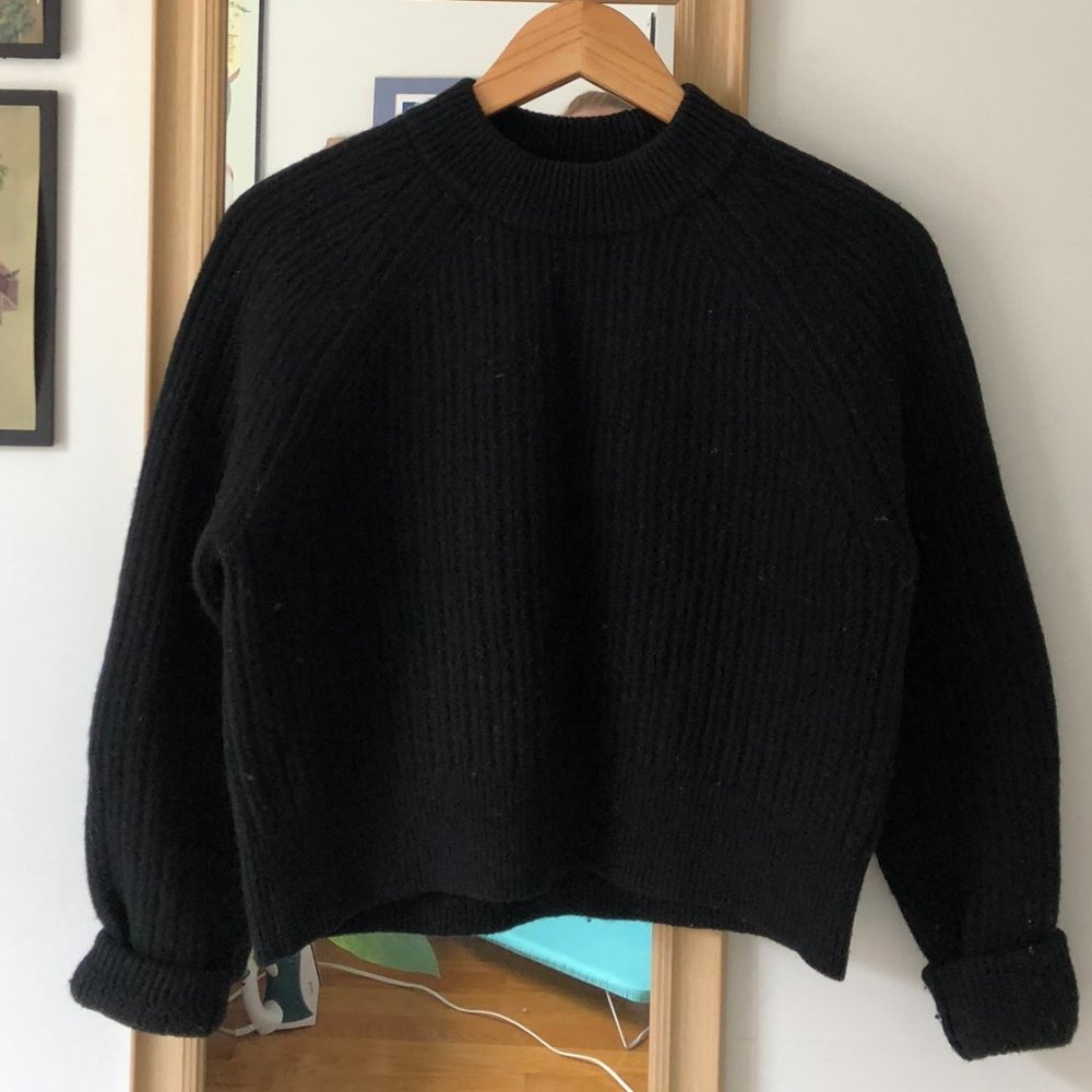 Wool Black Sweater Uniqlo